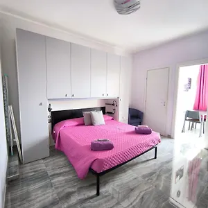 https://casa-viola-al-centro.sicilyhotelsitaly.net